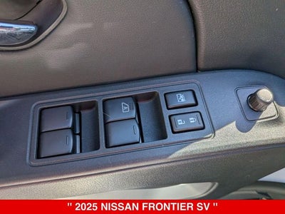 2025 Nissan Frontier Crew Cab SV