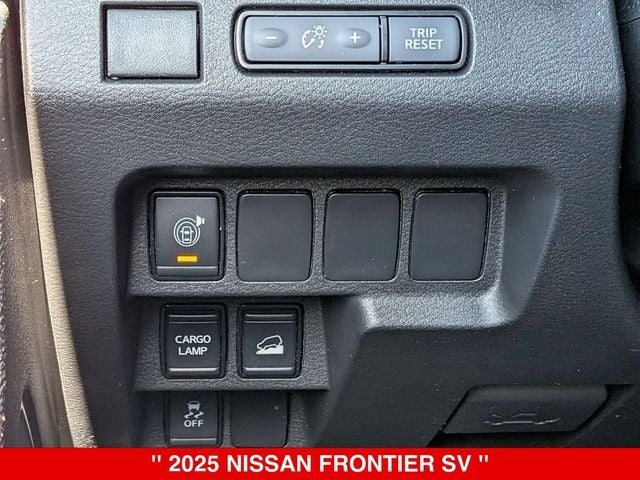 2025 Nissan Frontier Crew Cab SV