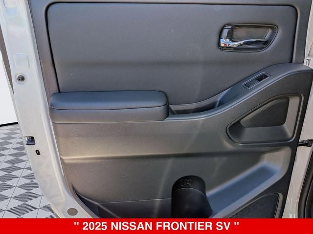 2025 Nissan Frontier Crew Cab SV