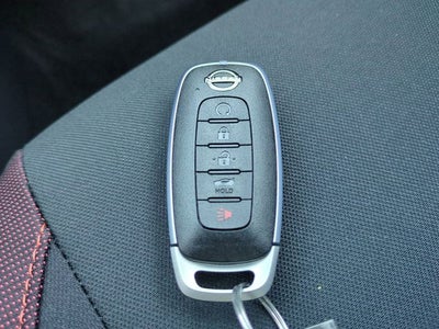 2025 Nissan Versa 1.6 SR