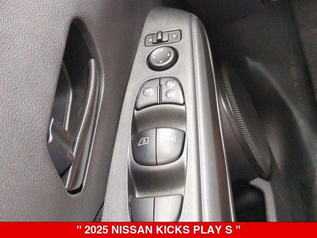 2025 Nissan Kicks Play S