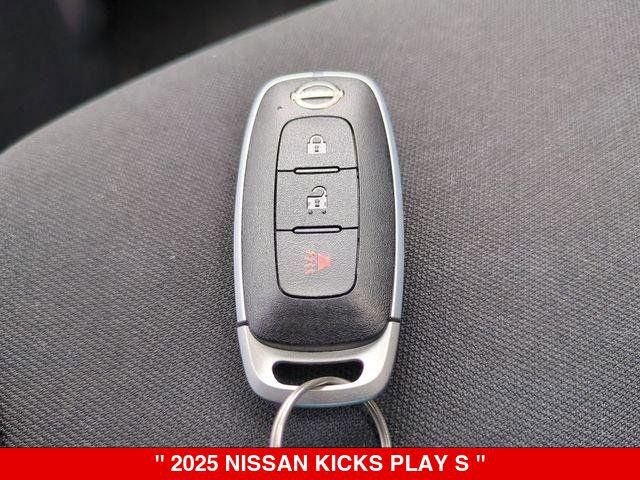 2025 Nissan Kicks Play S