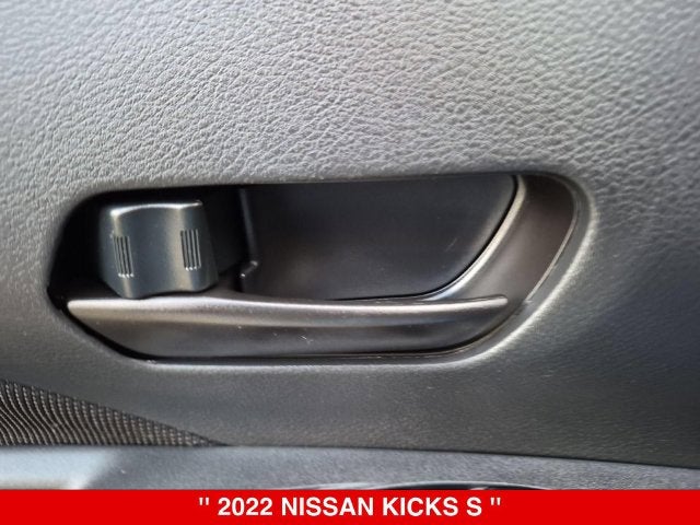 2022 Nissan Kicks S