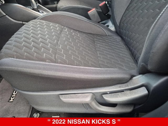 2022 Nissan Kicks S