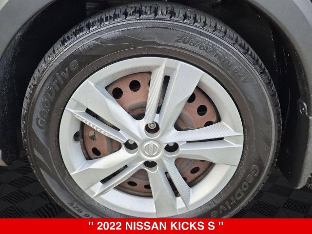2022 Nissan Kicks S
