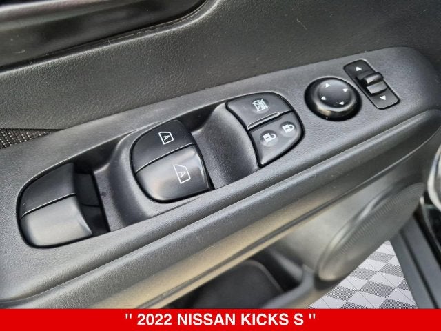 2022 Nissan Kicks S