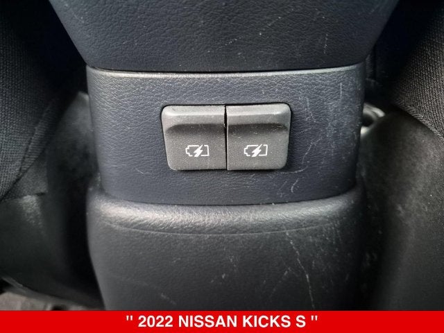 2022 Nissan Kicks S
