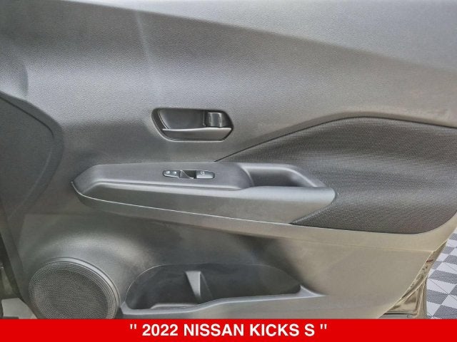 2022 Nissan Kicks S