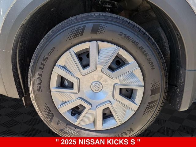 2025 Nissan Kicks S