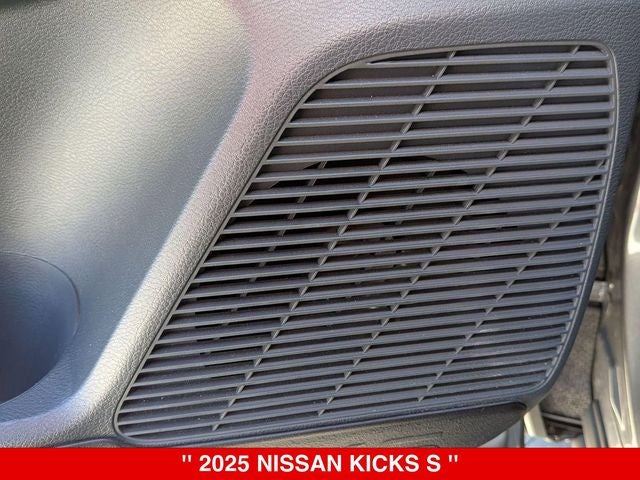 2025 Nissan Kicks S