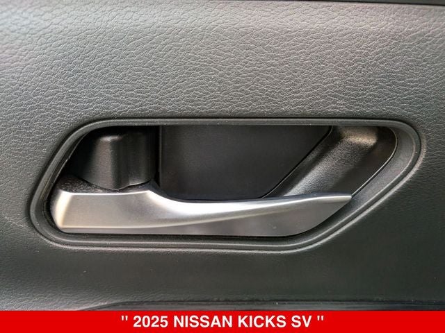 2025 Nissan Kicks SV