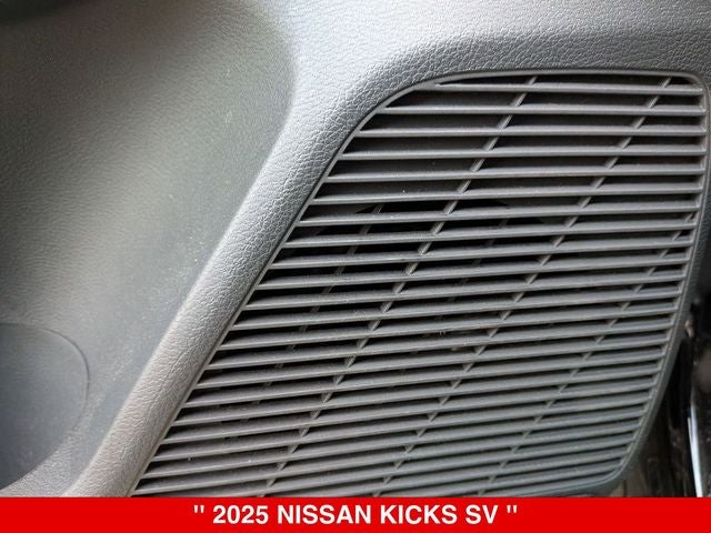 2025 Nissan Kicks SV