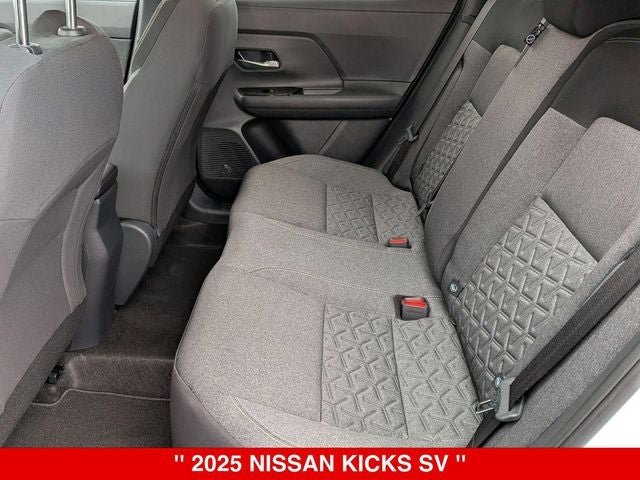 2025 Nissan Kicks SV