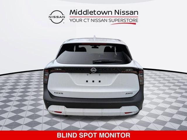 2025 Nissan Kicks SV
