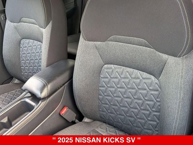 2025 Nissan Kicks SV