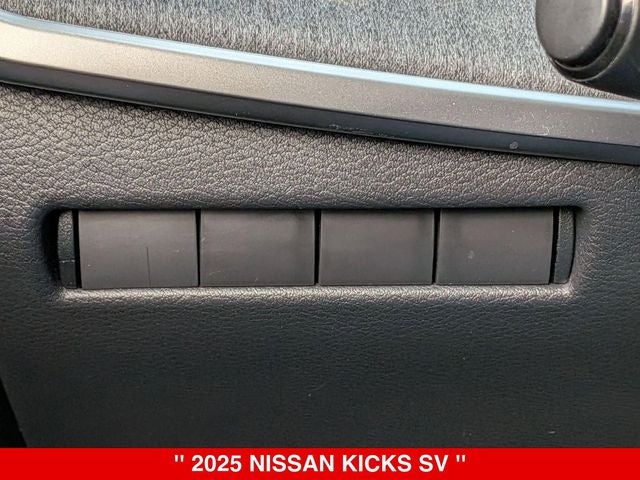 2025 Nissan Kicks SV