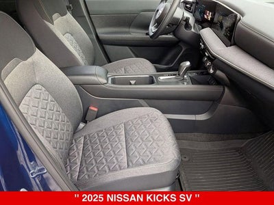 2025 Nissan Kicks SV