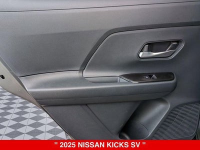 2025 Nissan Kicks SV