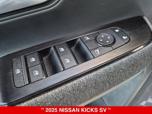 2025 Nissan Kicks SV