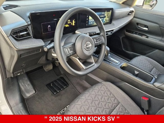 2025 Nissan Kicks SV
