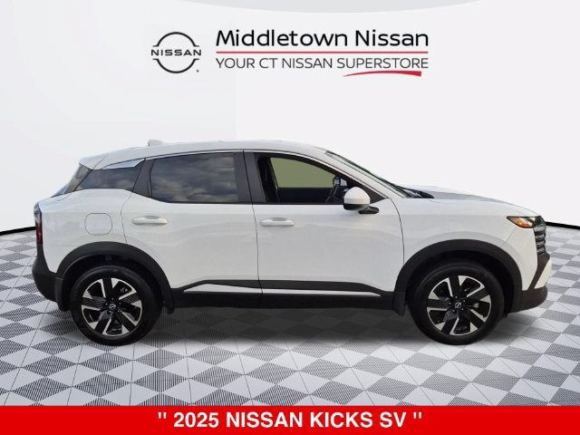 2025 Nissan Kicks SV