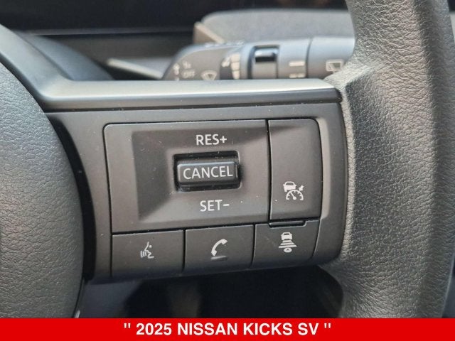2025 Nissan Kicks SV