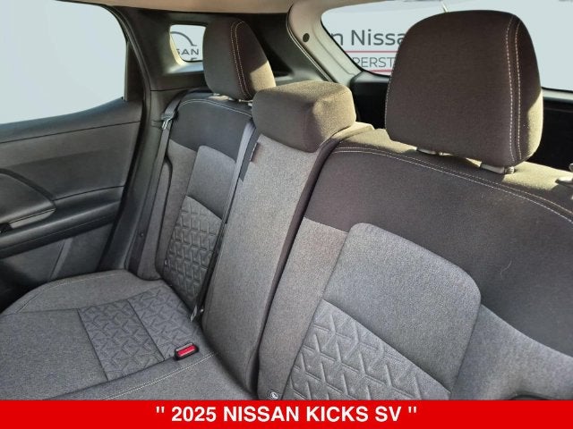 2025 Nissan Kicks SV
