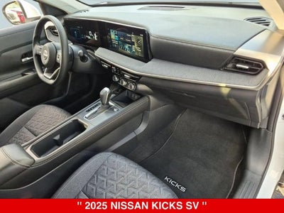 2025 Nissan Kicks SV