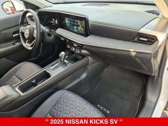2025 Nissan Kicks SV
