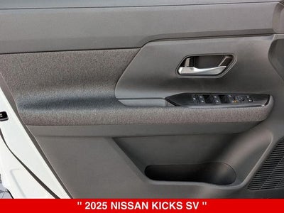 2025 Nissan Kicks SV