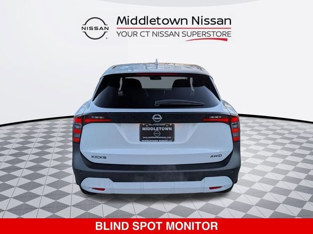 2025 Nissan Kicks SV