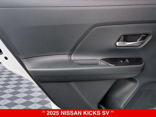 2025 Nissan Kicks SV