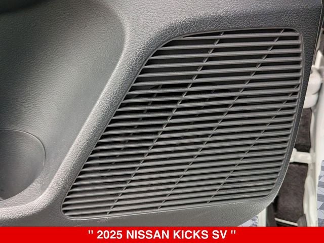 2025 Nissan Kicks SV