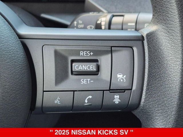 2025 Nissan Kicks SV