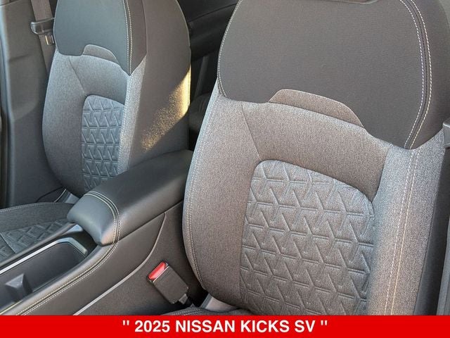 2025 Nissan Kicks SV