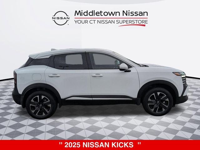 2025 Nissan Kicks Base