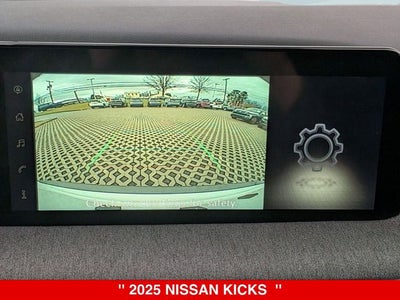2025 Nissan Kicks Base