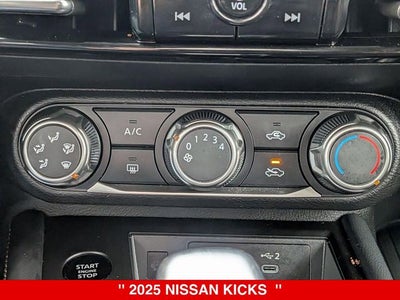 2025 Nissan Kicks Base