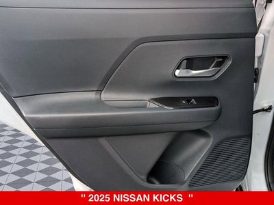 2025 Nissan Kicks Base