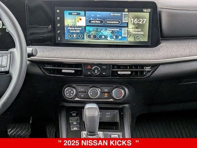 2025 Nissan Kicks Base