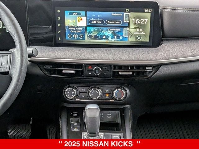 2025 Nissan Kicks Base