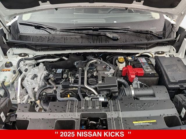 2025 Nissan Kicks Base