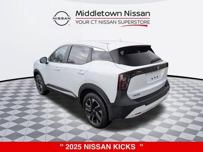 2025 Nissan Kicks Base