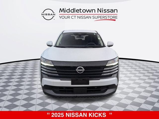 2025 Nissan Kicks Base