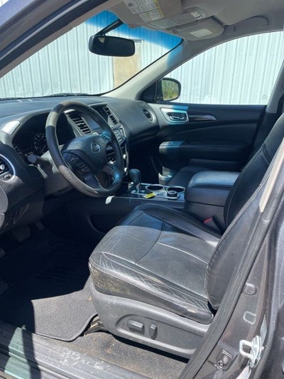 2015 Nissan Pathfinder SV