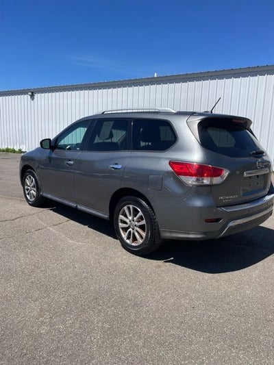 2015 Nissan Pathfinder SV