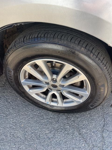 2015 Nissan Pathfinder SV