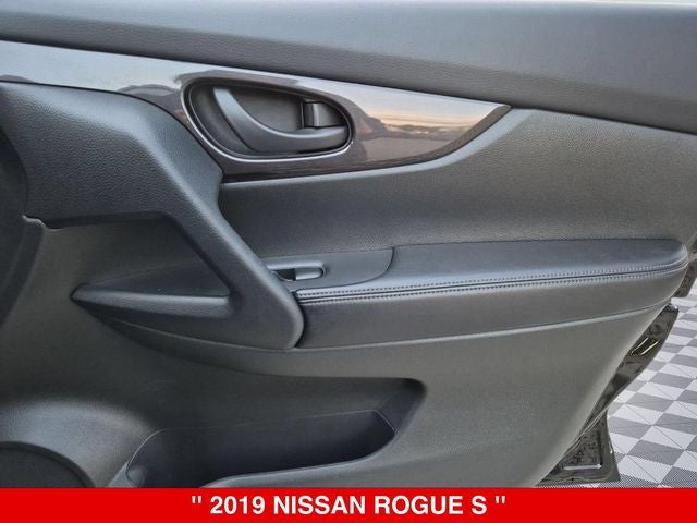 2019 Nissan Rogue S