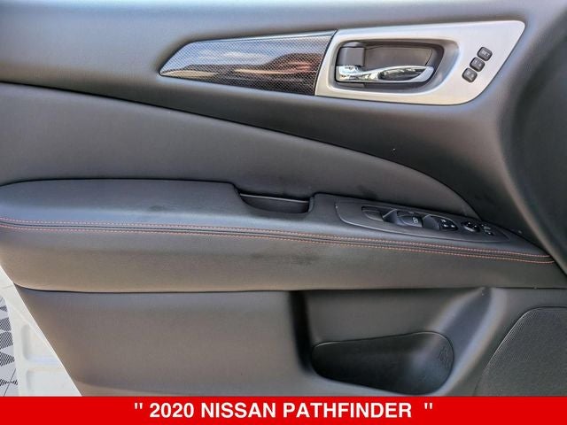 2020 Nissan Pathfinder SL