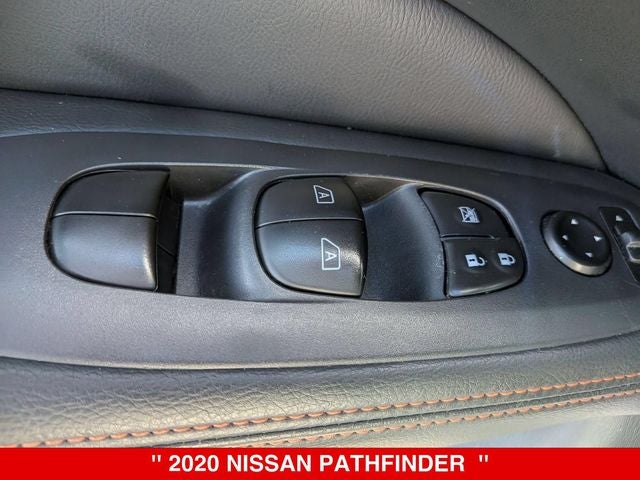 2020 Nissan Pathfinder SL